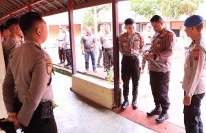 Kapolres Kotamobagu Lakukan Pengecekan Kedisiplinan Para BAJA Untuk Pengawasan Melekat & Profesionalisme Tugasnya