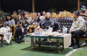 Pagelaran Wayang Kulit Semarakkan Hari Bhayangkara ke-78, Kapolres Kotamobagu Bangga Kapolda Sulut Pilih Nobar di Kotamobagu