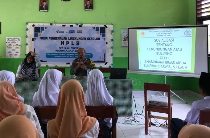 Jadi Narasumber di Kegiatan MPLS, Bhabinkamtibmas Aipda Zulkifli Darwis SH MH Edukasi Terkait PPA dan Bullying