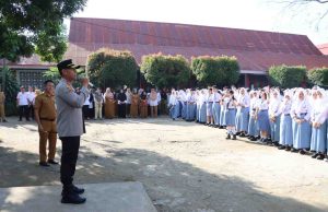 Fokus pada Pencegahan Kekerasan Seksual dan Keselamatan Berlalu Lintas, Kapolres Kotamobagu Berikan Arahan Penting di SMK N 1 Kotamobagu