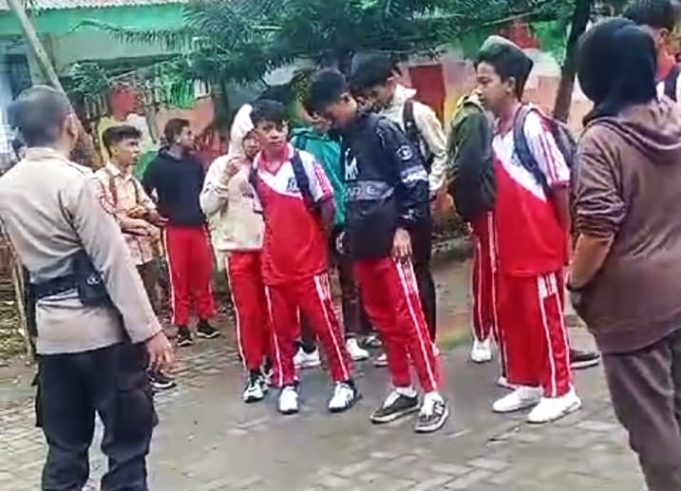 Cegah Kenakalan Remaja, Polsek Kotamobagu Gencar Laksanakan Patroli di Beberapa Sekolah Menengah Atas