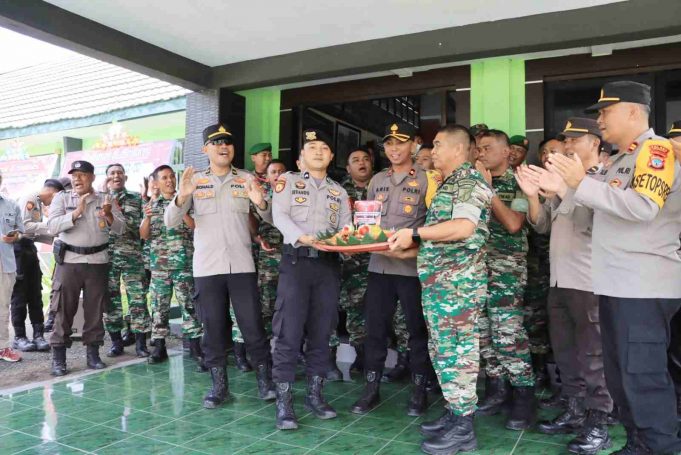 Aksi Serbuan Penuh Keceriaan di Kodim, Wakapolres dan Jajaran Polres Kotamobagu Rayakan HUT TNI ke-79
