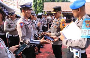 Jaga Kedisiplinan Personilnya, Wakapolres Kotamobagu Pimpin Pemeriksaan Internal Meliputi Senjata Api dan Narkoba