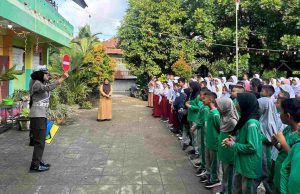 Lewat Program POLSANAK, Sat Lantas Gelar Edukasi Lalu Lintas Kepada Para Siswa di SDN 1 Molinow