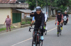 Patroli Pagi Dengan Bersepeda, Kapolres Kotamobagu Laksanakan Peninjauan di Pos PAM Tempat Wisata