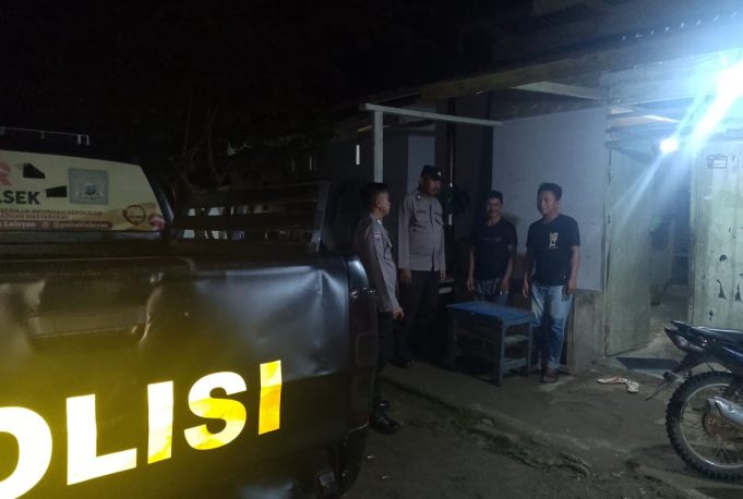 Patroli Rutin Polsek Lolayan, Wujudkan Lingkungan Aman & Tertib