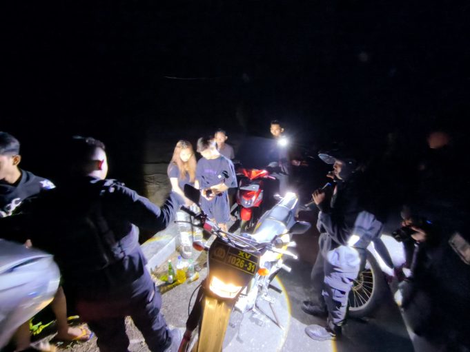 Tim Presisi Polres Kotamobagu Bubarkan Pesta Miras Sekelompok Pemuda Tanggung di Desa Bungko