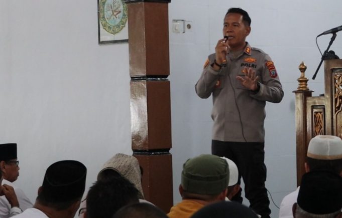 Kapolres Kotamobagu Gelar Sholat Dzuhur dan Silaturahmi Tokoh Agama, Temukan Solusi Masalah Pendidikan Warga