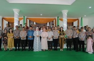 Kapolres Kotamobagu Bersama Segenap PJU Hadiri Open House Idul Fitri di Rujab Walikota