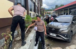 Bag Ops Polres Kotamobagu Jadi Pelopor Keindahan Mako, Tanami Bunga untuk Percantik Lingkungan