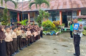 Sat Lantas Laksanakan Program POLSANAK dan Edukasi Tertib Lalu Lintas di SDN 1 Mongkonai