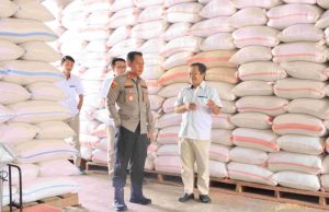 Tanggapi Keluhan Petani Jagung dan Peran Tengkulak, Kapolres Kotamobagu Bangun Koordinasi dengan Perum Bulog