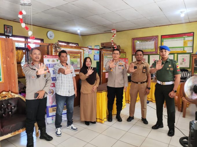 Wakapolres Laksanakan Monitoring dan Evaluasi Tim Saber Pungli Kotamobagu di Tiga Sekolah Dasar