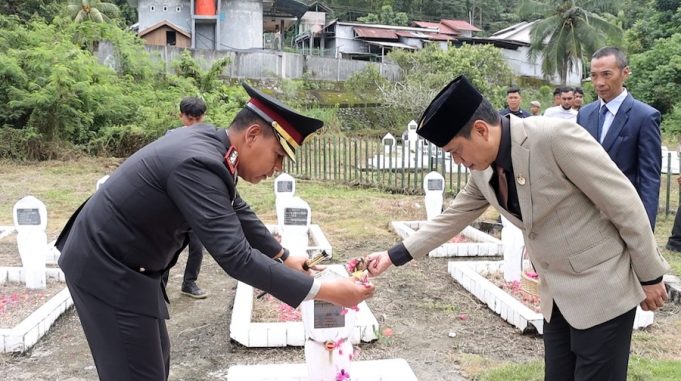 Kapolres Kotamobagu Pimpin Ziarah Nasional HUT ke-80 RI di TMP Mongkonai