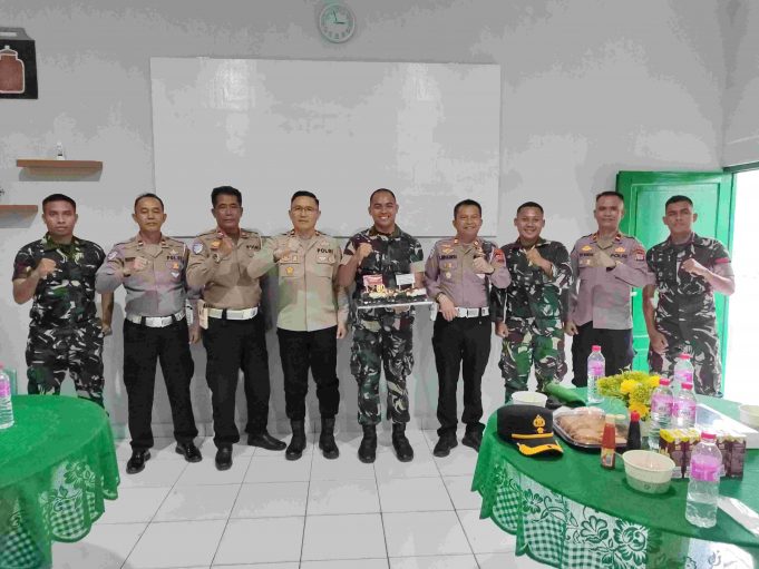 TNI–Polri Kompak! Polres Kotamobagu Beri Surprise HUT TNI ke-80 di Kipan C Yonif 713/Satya Tama