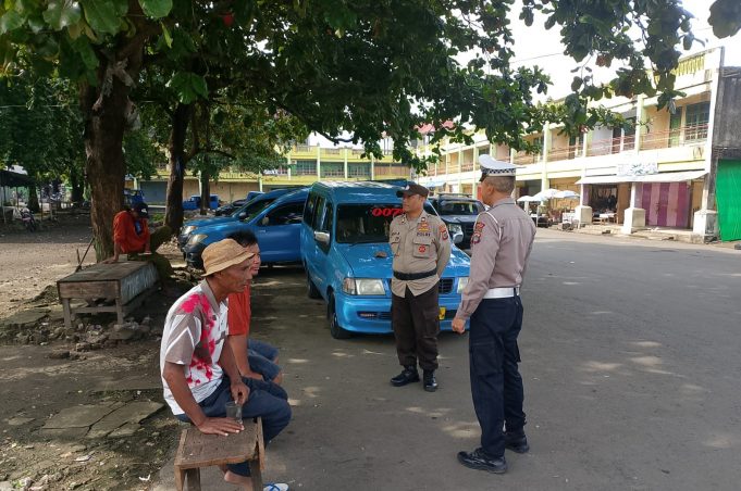 Patroli Polsek Kotamobagu Himbau Kamtibmas kepada Pengendara di Terminal dan Jalan Kartini