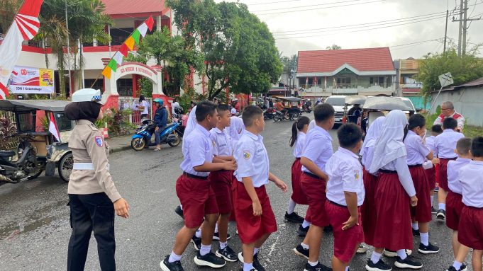 Strong Point Pagi, Polisi Pastikan Keamanan Siswa di Jalan Raya