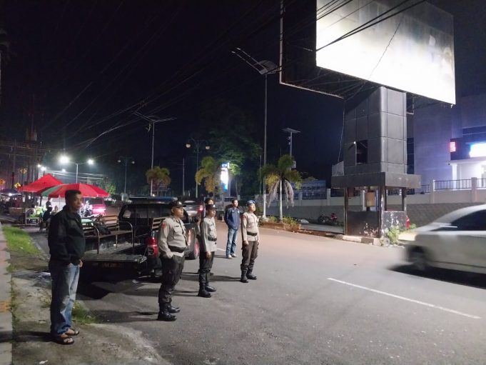 Patroli Malam, Personel Polsek Kotamobagu Cegah Potensi Gangguan Kamtibmas