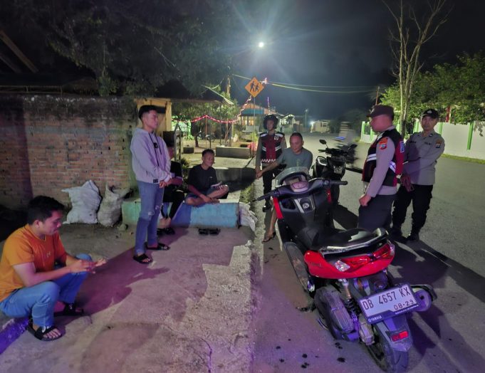 Sasar Lokasi Hiburan dan Tongkrongan, Personel Polsubsektor Kotamobagu Selatan Perketat Pengamanan Wilayah