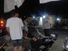 Sambangi Warung Warga, Tim KRYD Polsek Lolayan Sekat Peredaran Miras demi Jaga Kamtibmas