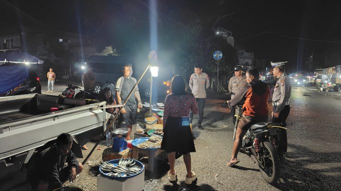 Patroli Hingga Larut Malam! Polsubsektor Kotamobagu Selatan Sambangi Titik Rawan, Ajak Anak Muda Jaga Kamtibmas