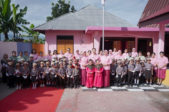 Tingkatkan Kualitas Pendidikan, Ketua Pengurus Yayasan Kemala Bhayangkari Daerah Sulut Resmikan Gedung Baru TK Bhayangkari Polres Kotamobagu