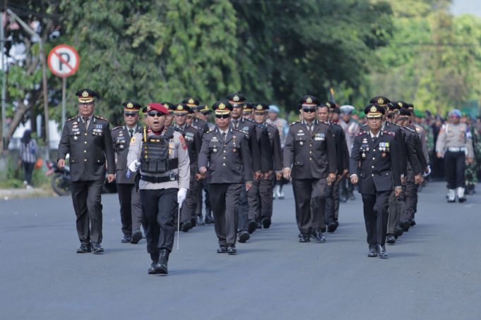 Kapolres Kotamobagu Pimpin Defile Spektakuler Hari Bhayangkara ke-80, Kendaraan Taktis hingga Polisi Cilik Tampil Memukau