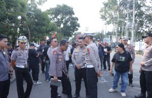 Dampingi Tim TAA Korlantas Polri, Polres Kotamobagu Olah TKP dan Identifikasi Kendaraan Insiden Drag Race di Upai