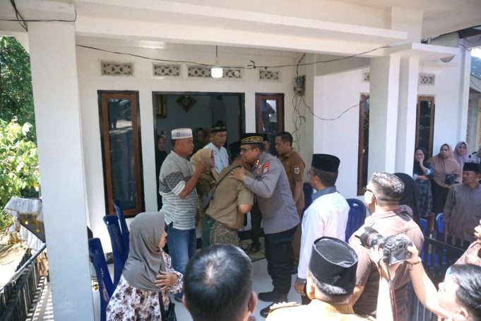Wujud Kepedulian di Tengah Duka, Kapolres Kotamobagu dan Forkopimda Hadir Menguatkan Keluarga Korban Tragedi Drag Race