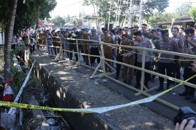 Kapolda Sulut Tinjau TKP Kecelakaan Drag Race Didampingi Kapolres dan Forkopimda Kota Kotamobagu Tegaskan Penyelidikan Profesional dan Ajak Masyarakat Bersatu