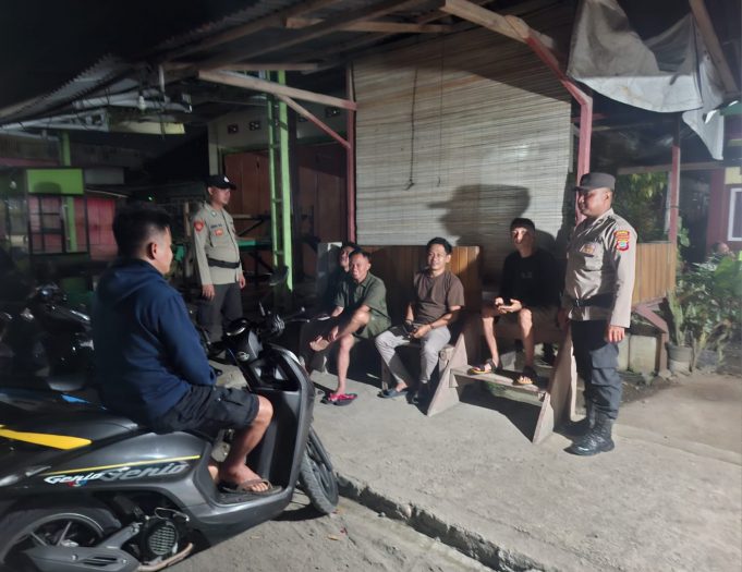 Cegah Gangguan Kamtibmas, Personel Polsubsektor Kotamobagu Selatan Patroli di Desa Tabang dan Bungko