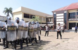 Jamin Kesiapan Pasukan, Kapolres Kotamobagu Turun Langsung Pantau Latihan Dalmas di Mapolres