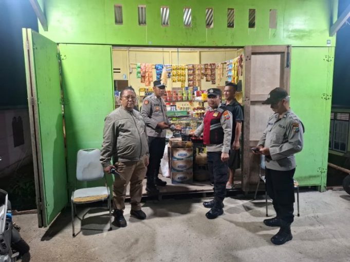 Antisipasi Kriminalitas Akhir Pekan, Polsubsektor Kotamobagu Selatan Tertibkan Peredaran Miras