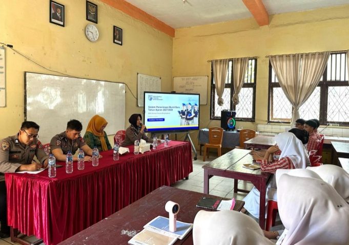 Buka Jalan Generasi Unggul, Polres Kotamobagu Sosialisasikan SMA Kemala Taruna Bhayangkara di SMPN 2